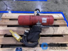 1/4 TON CAPACITY CM / LODESTAR PENDANT CONTROL CHAIN HOIST