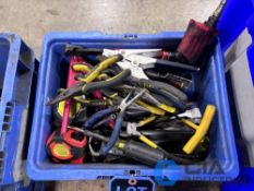 (LOT) MISCELLANEOUS HAND TOOLS