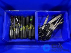 (LOT) SCREWDRIVERS AND WISS INLAID SCISSORS