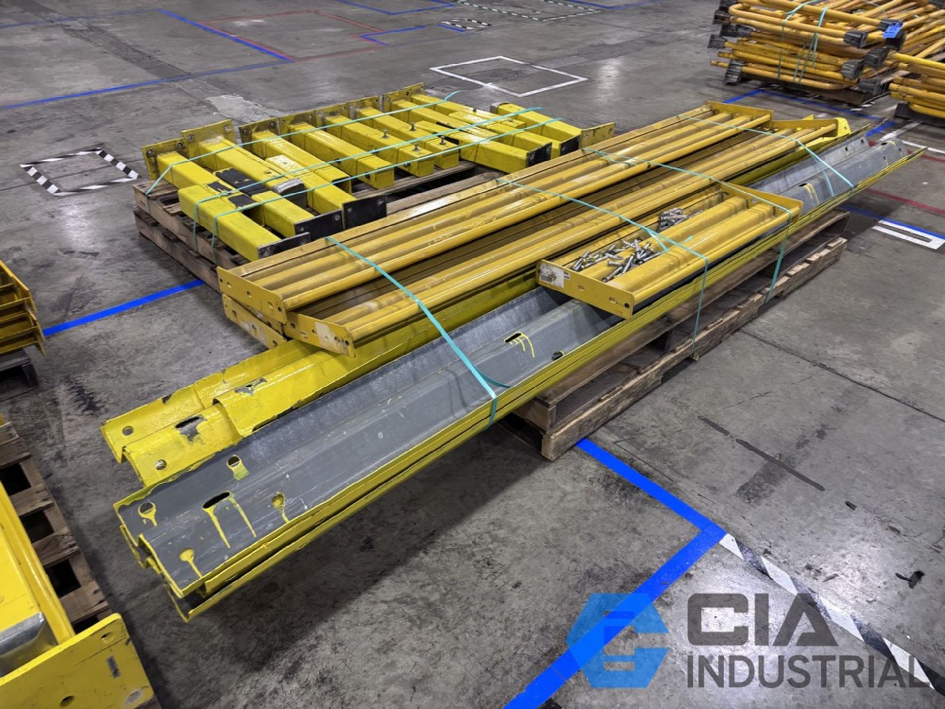 Next Rails Warehouse (LOT) MISCELLANEOUS INDUSTRIAL WAREHOUSE SAFETY GUARD RAIL