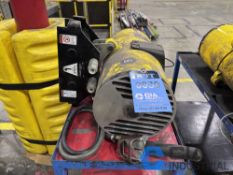 500 LB. CAPACITY INGERSOLL RAND MODEL BW050080 PENDANT CONTROL LIFTING AND BALANCING UNIT WITH