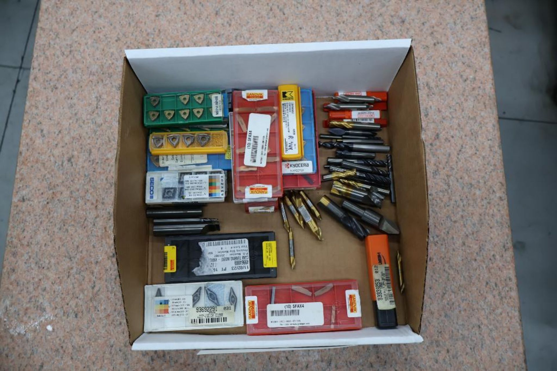 Mills Insert Storage Carbide inserts & End Mills