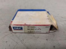 INV NU207ECJC3 Lot 53 Condition Unused Open Factory Box Make SKF Model NU 207 ECJ/C3 Type Single Row