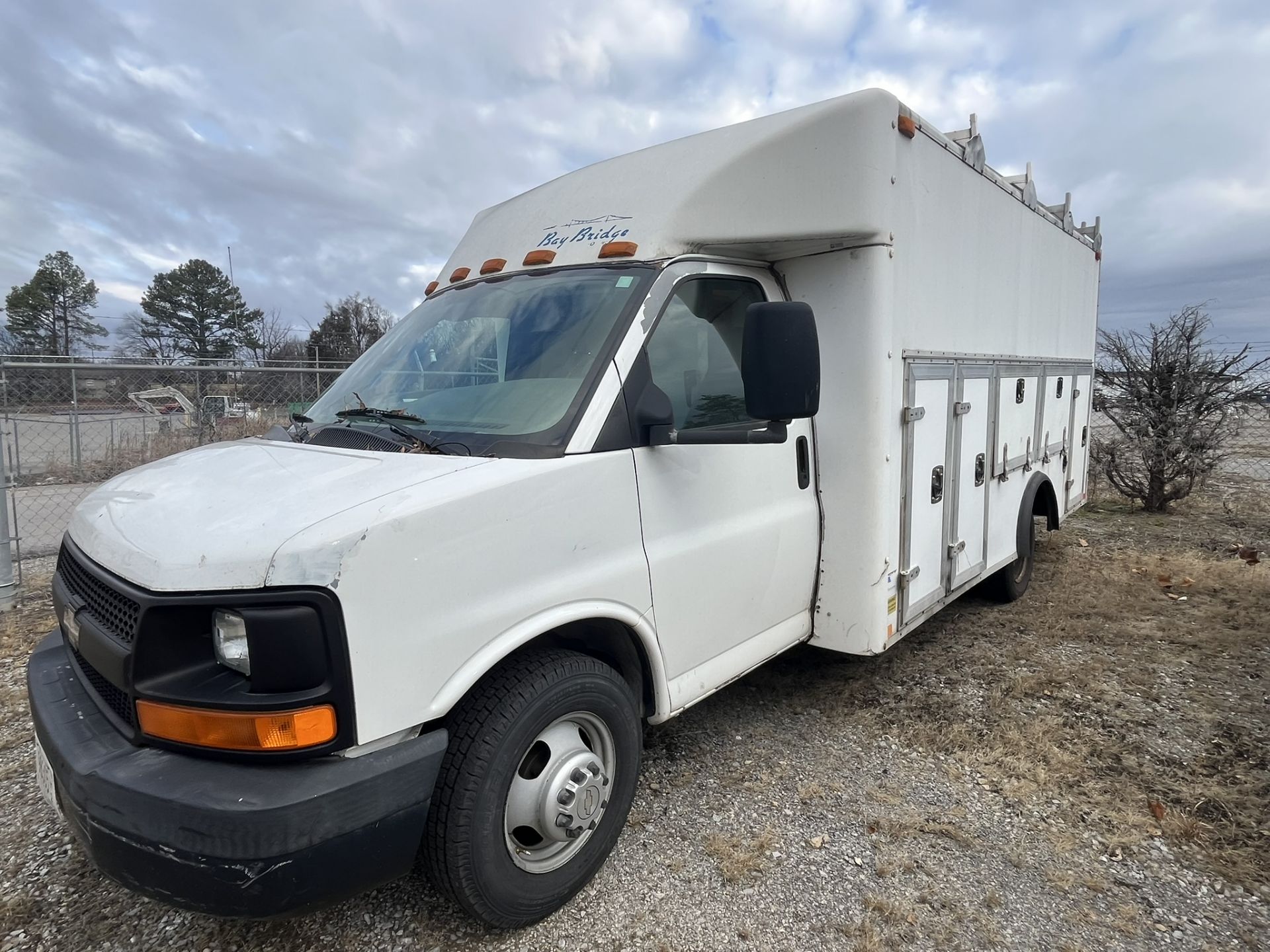 2007 Chevrolet Express 3500 Box Truck Model CG3 - Image 3 of 16