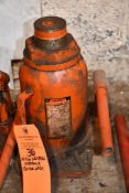 30 TON CENTRAL HYDRAULIC BOTTLE JACK