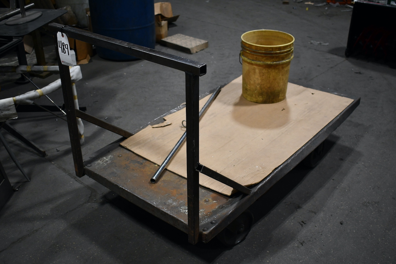 PLATFORM TRUCK (NO CONTENTS)