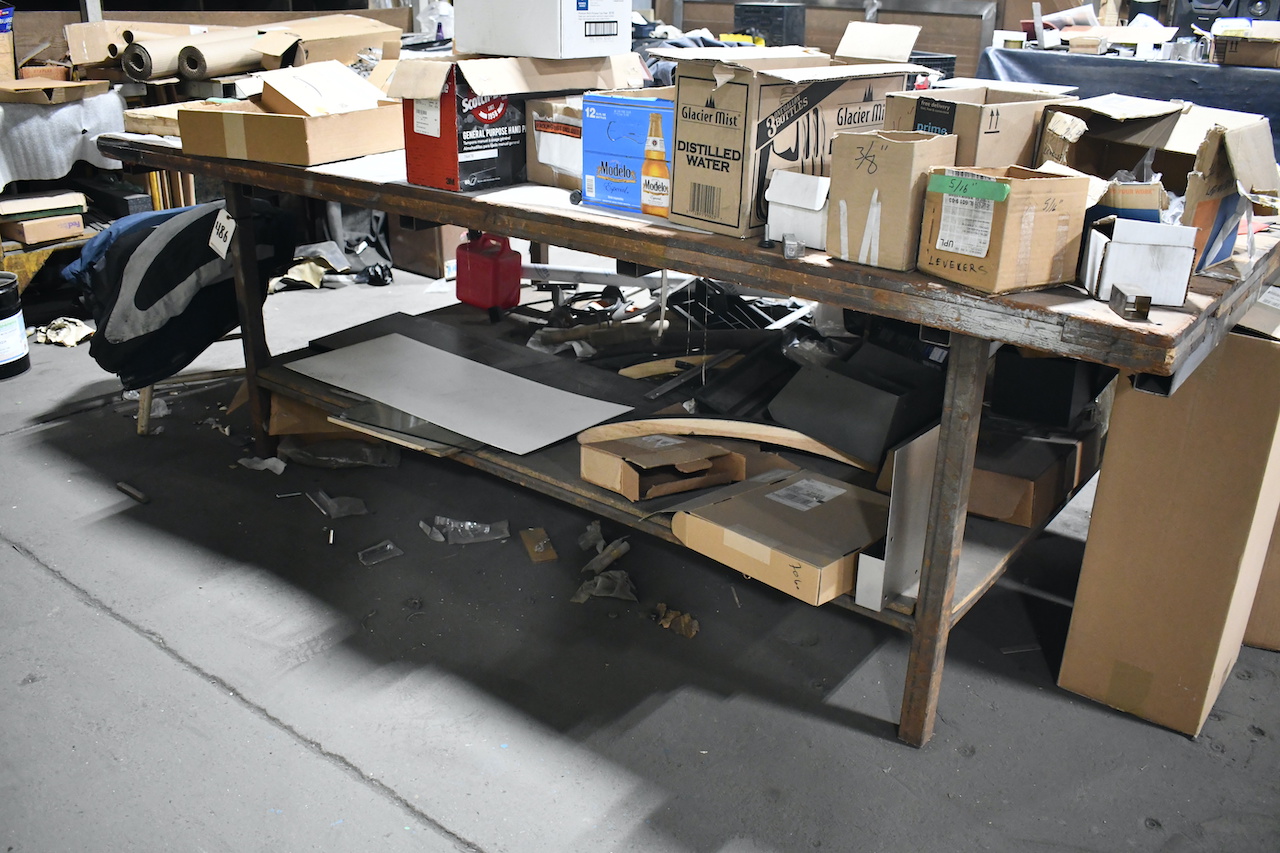 WOOD TOP SHOP TABLE (NO CONTENTS)