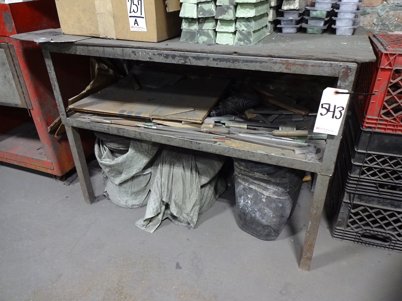 SHOP TABLE (NO CONTENTS)