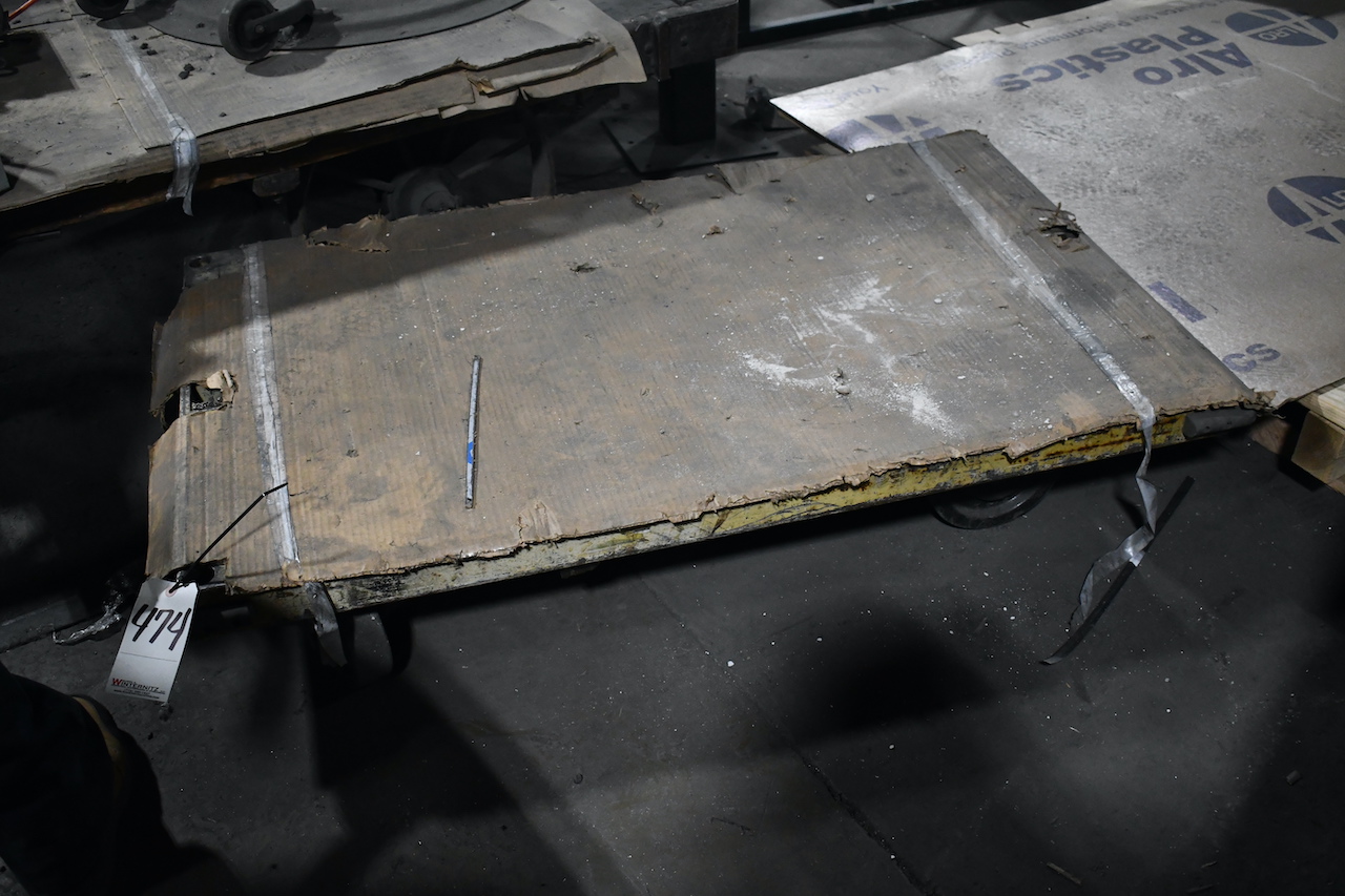 PLATFORM TRUCK (NO CONTENTS)