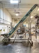 Incline Flighted Infeed Conveyor: 18' x 13.5”: Mounted on Castors