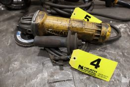 DEWALT 4-1/2" RIGHT ANGLE GRINDER