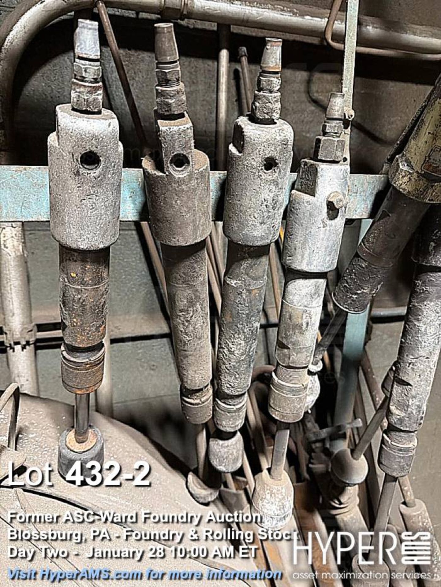 Small Air Rams Lot (7) Pneumatic Air Rammers, 2,500 BPM, 90 PSI, 15 CFM, Stroke Length ...