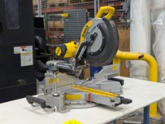 Dewalt 12" Dbl Bevel Sliding Compound Miter Saw 120v 60hz 15a