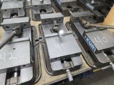 Kurt D675 Machine Vise