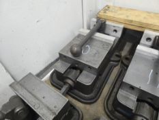 Kurt D60 Machine Vise