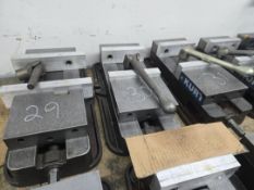 Kurt D675 Machine Vise