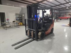 Toyota 8FGCU25 Forklift w/ Side Shift, 3 Stage Mast; 3,500lb Capacity, 7239.9 Hours