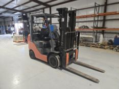 Toyota 8FGCU25 Forklift w/ Side Shift, Clamp, 2 Stage Mast & Digital Speedometer; 4,500lb