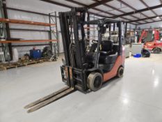 Toyota 8FGCU30 Forklift w/ Side Shift, Clamp, 2 Stage Mast; 4,500lb Capacity, 15,413.6 Hours