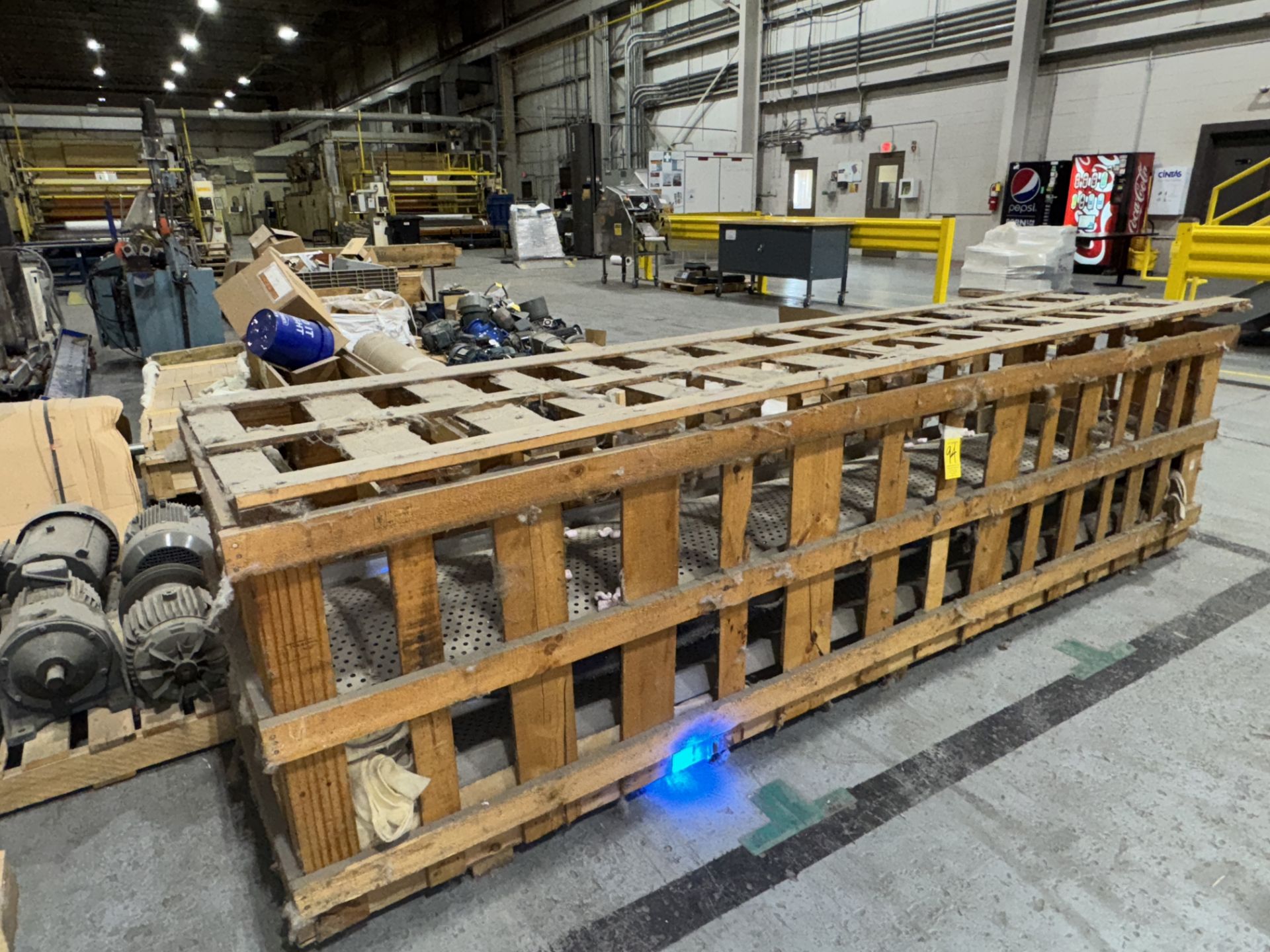 Approx. 10' Screen in Crate