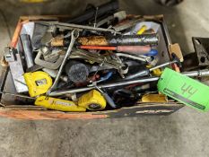 BOX OF ASSORTED HAND TOOLS
