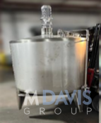 Aprox. 250 Gal. Mixing Stoarage Tank