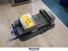 Kurt 6" Jaw Machine Vise