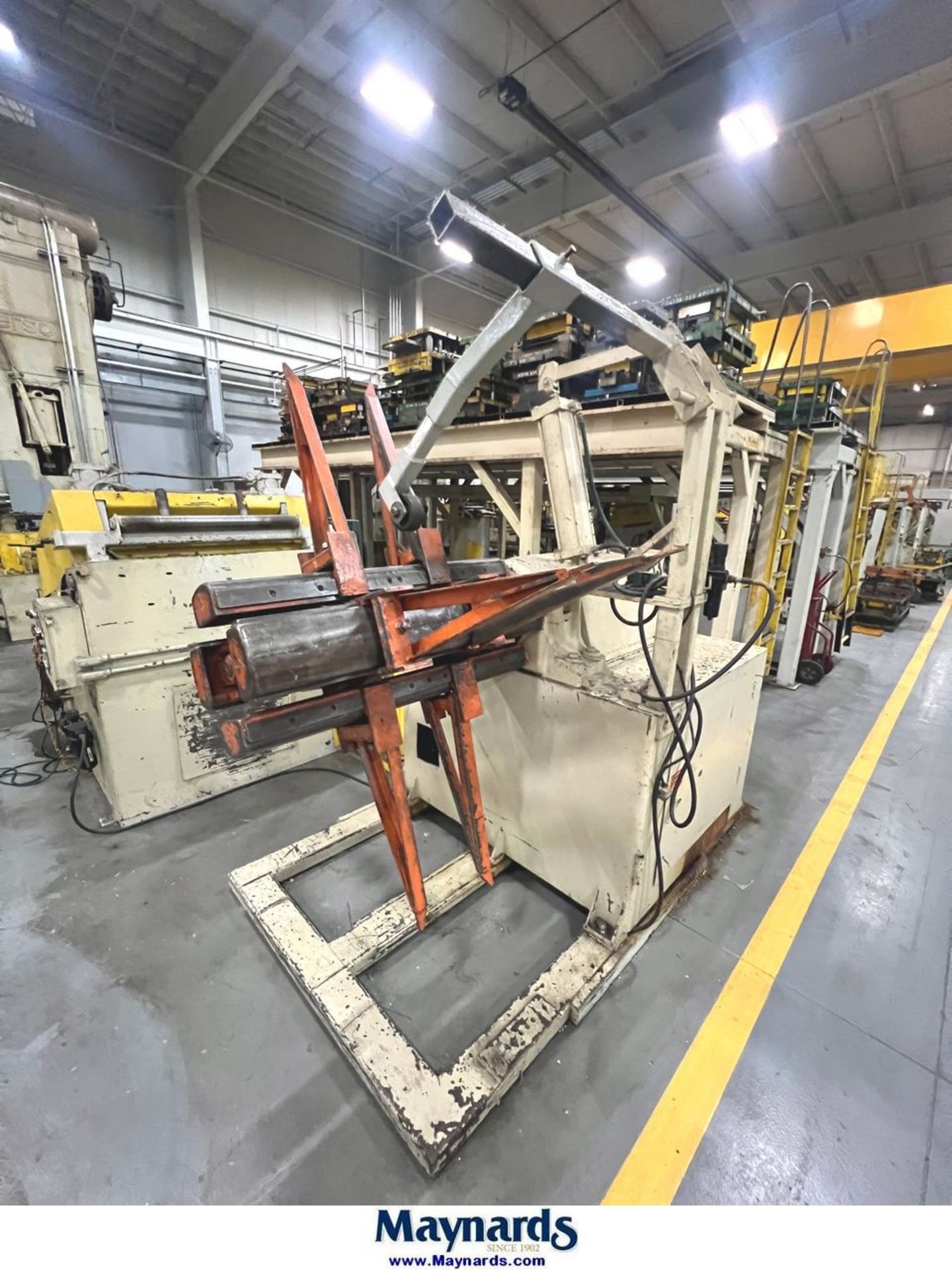 16,000 Lb Rowe Uncoiler & 36