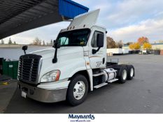 2018 Freightliner Cascadia Day Cab Truck