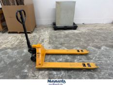 Uline 5,500 Lb. Cap. Standard Fork Pallet Jack (H-1043) [Late Delivery 2/13]