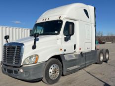 2016 Freightliner Cascadia T/A Sleeper Cab Road Tractor