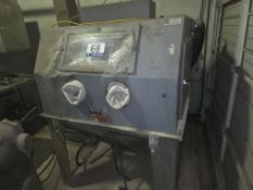 Trinco Dry Blast Cabinet with Recovery