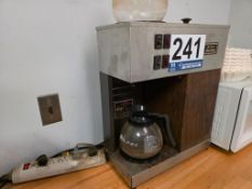 BUNN Pour-Omatic Coffee Maker - Stainless Steel, Wood Grain, includes Glass Carafe