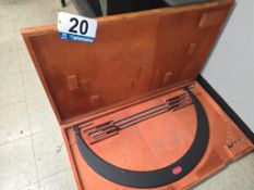 Starrett 30-36 inch Outside Micrometer Set