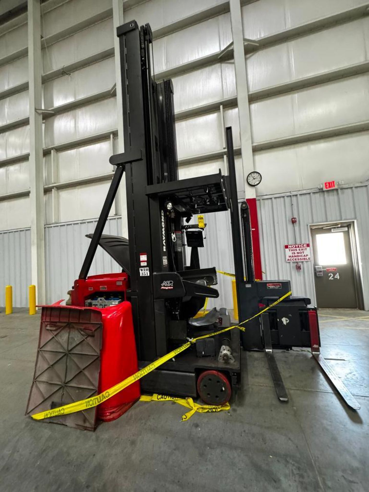 2011 Raymond 3,000 LB. Turret …