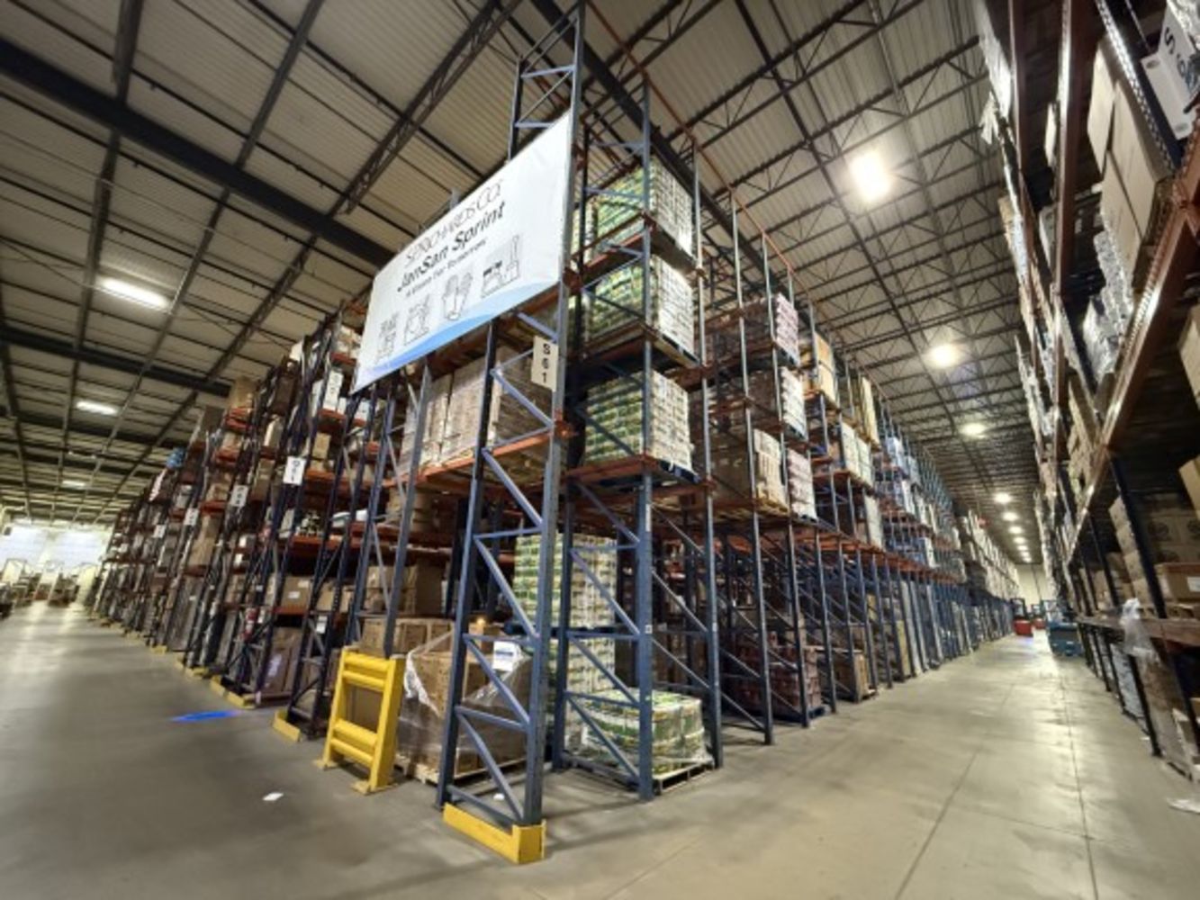 S.P. Richards - Batavia, IL - Very Clean 200,000 Sq. Ft. Distribution Center