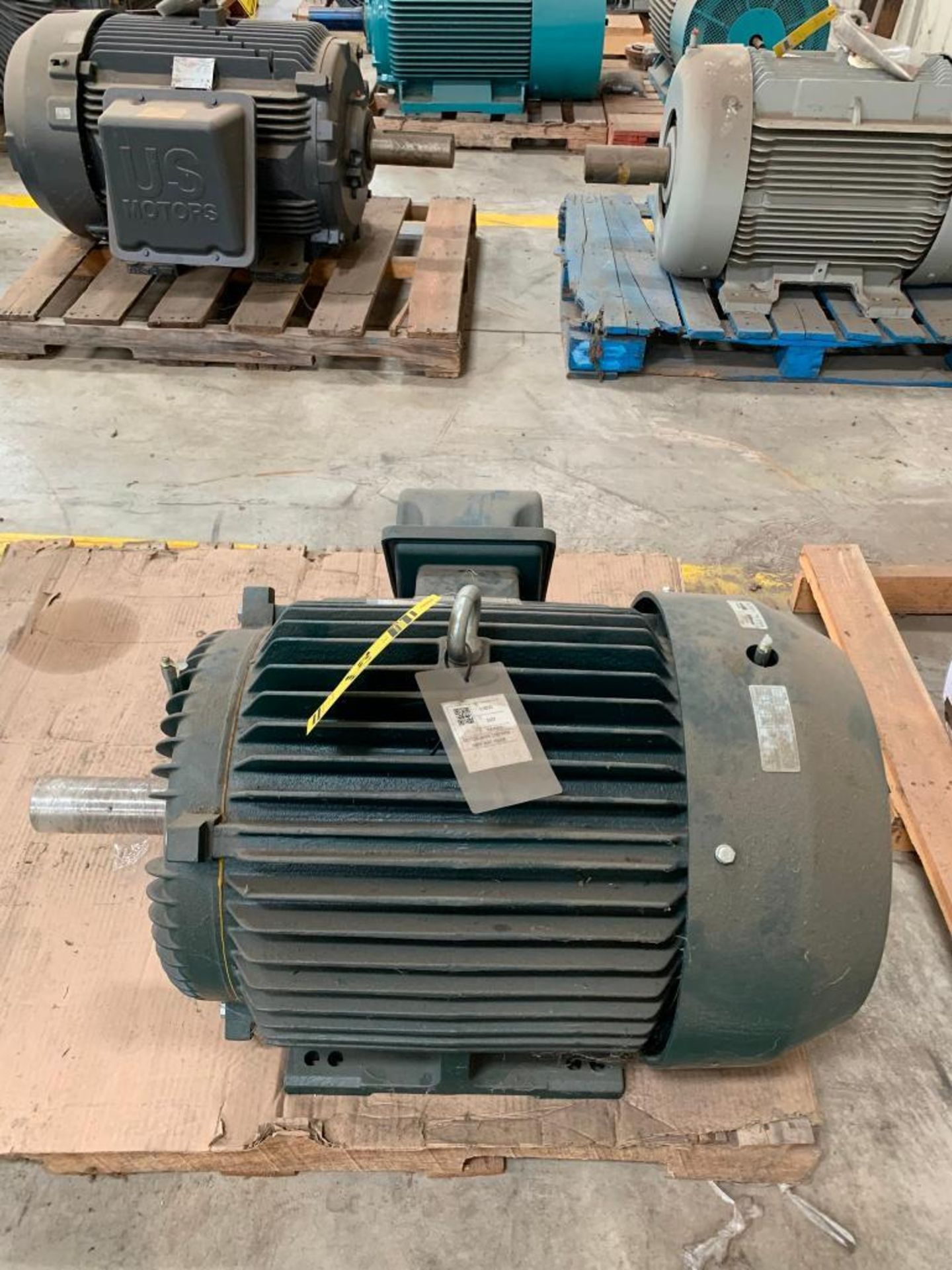 Toshiba 69-HP Induction Motor, 3-Phase, 460 Volts, 69 Amps, 1775 RPM ...