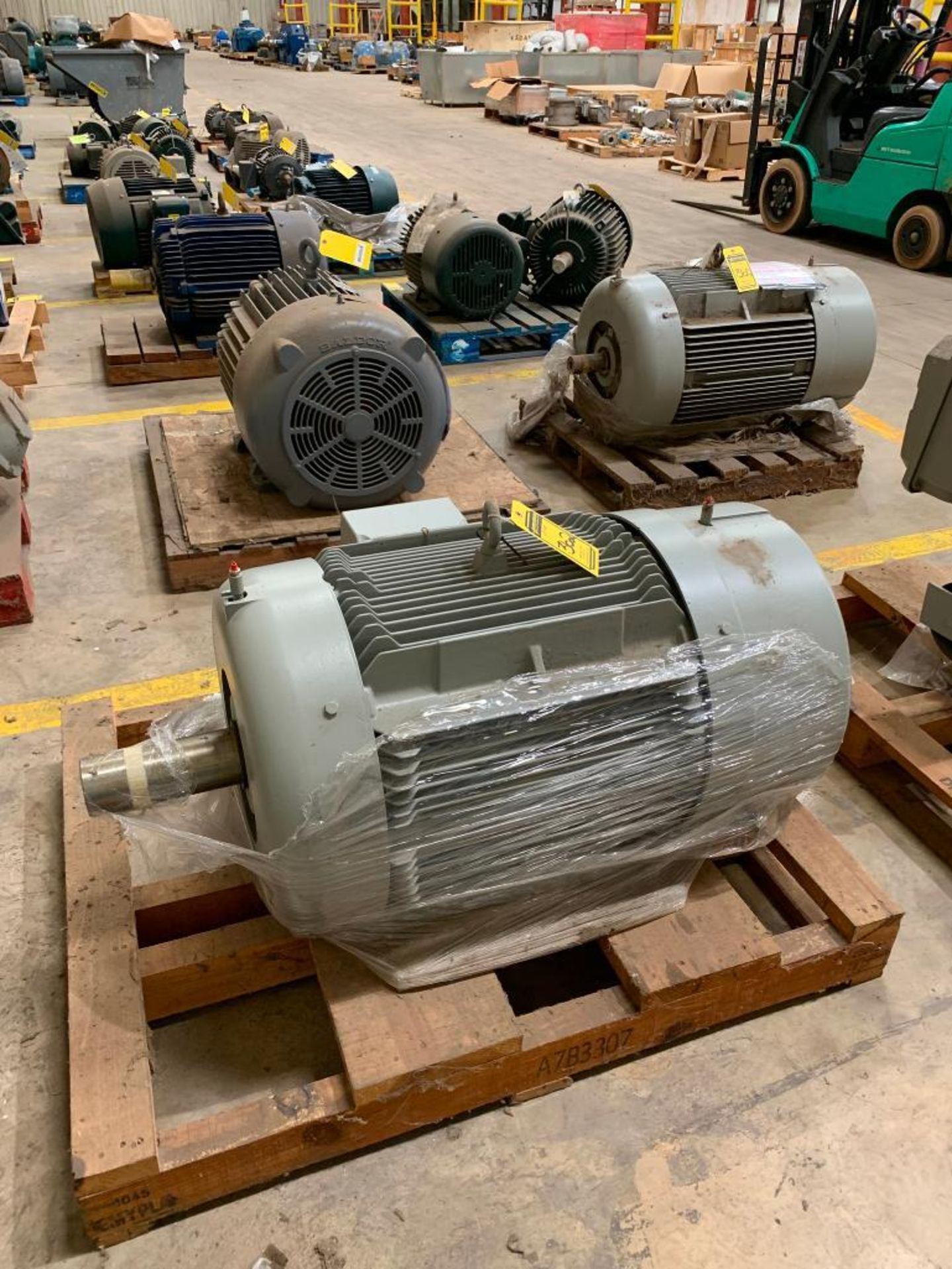 Siemens 125-HP Induction Motor, 3-Phase, 460 Volts, 144 Amps, 1185 RPM ...