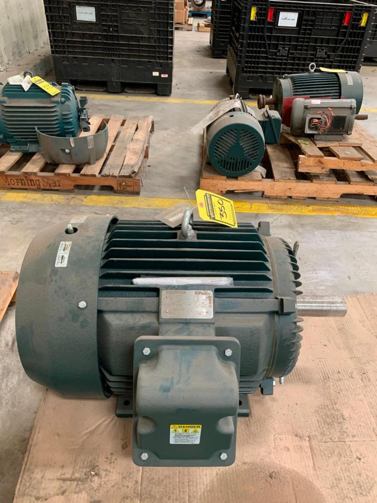 Toshiba 69-HP Induction Motor, 3-Phase, 460 Volts, 69 Amps, 1775 RPM ...