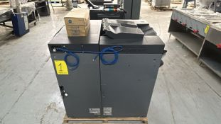 Tarima de Impresora, marca KONICA MINOLTA, Modelo: FS532, Modelo: RU510, Input 208-240VAC, Año de f