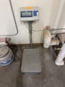 ULINE Model H-670 Platform Scale, Platform Approx 15" X 20",
