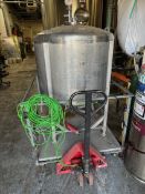 Stainless Steel Utility/Yeast Tank (Approx. 4' Diameter and 66" O.H. on 4' x 4' Platform Scale)