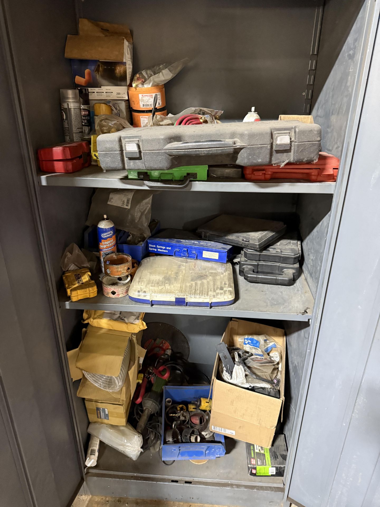 Metal Storage Cabinet w/Contents c/o: Torch Gauges, Flaring Tools ...