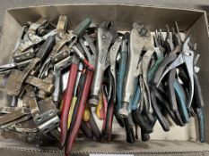 Lot Comprising Assorted Pliers