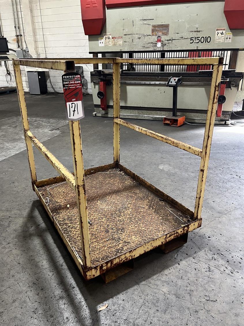 Unknow Make Forklift Man Basket, 48" x 36"