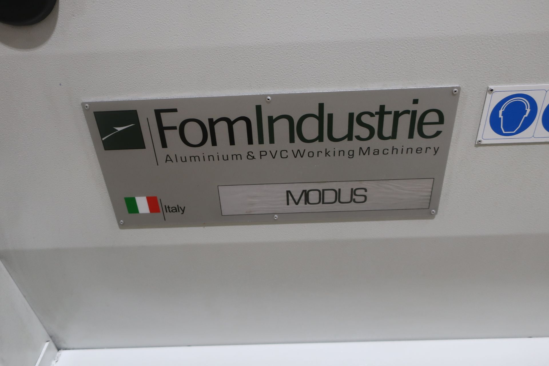 10' Fom Industrie Model Modus CNC 4-Axis Aluminum Profile Machining ...