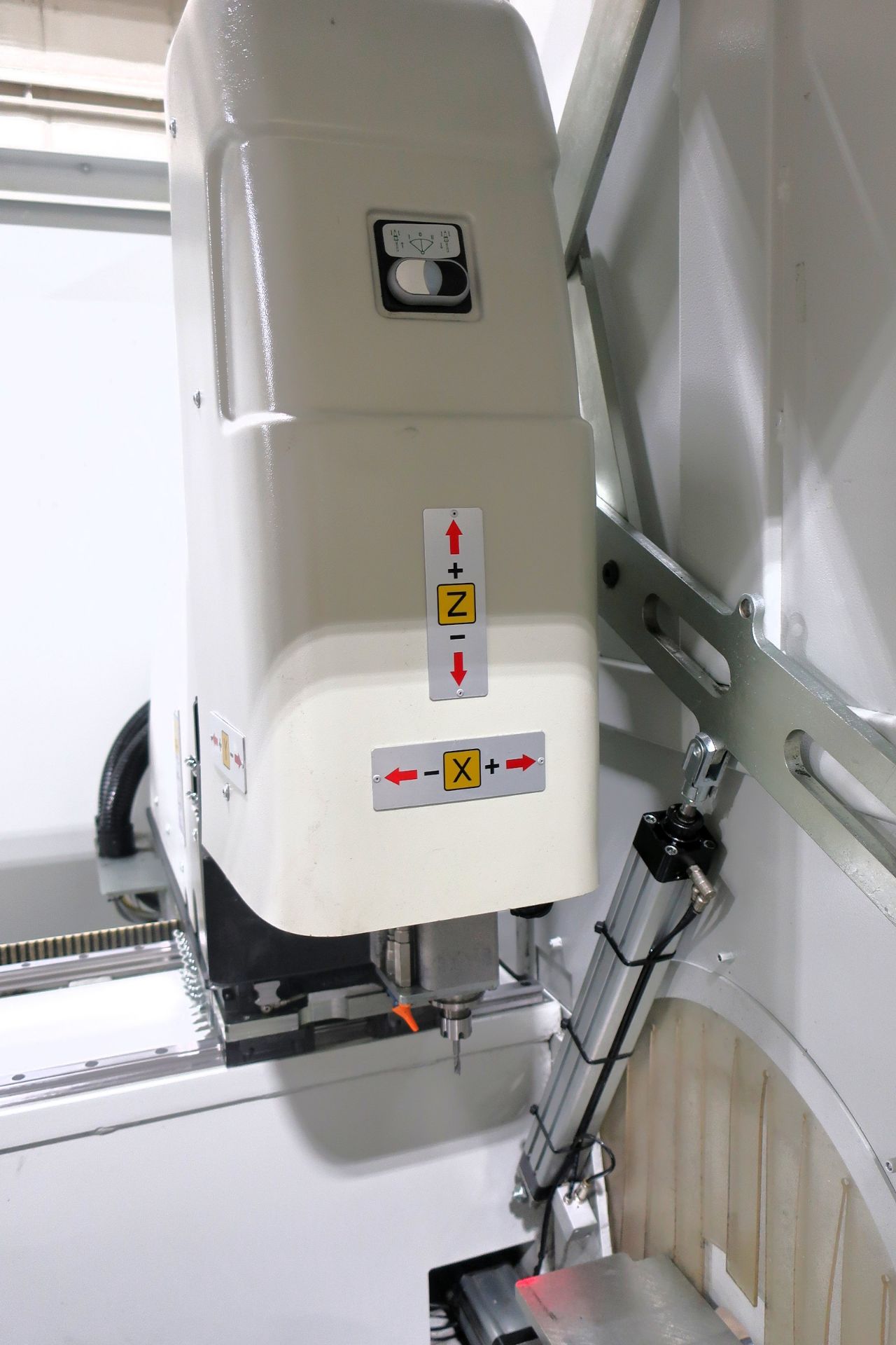 10' Fom Industrie Model Modus CNC 4-Axis Aluminum Profile Machining ...