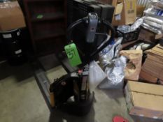 Big Joe mod. LPT2G, 2,000lb. Cap. Pallet