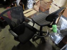 (Lot) (2) Chairs