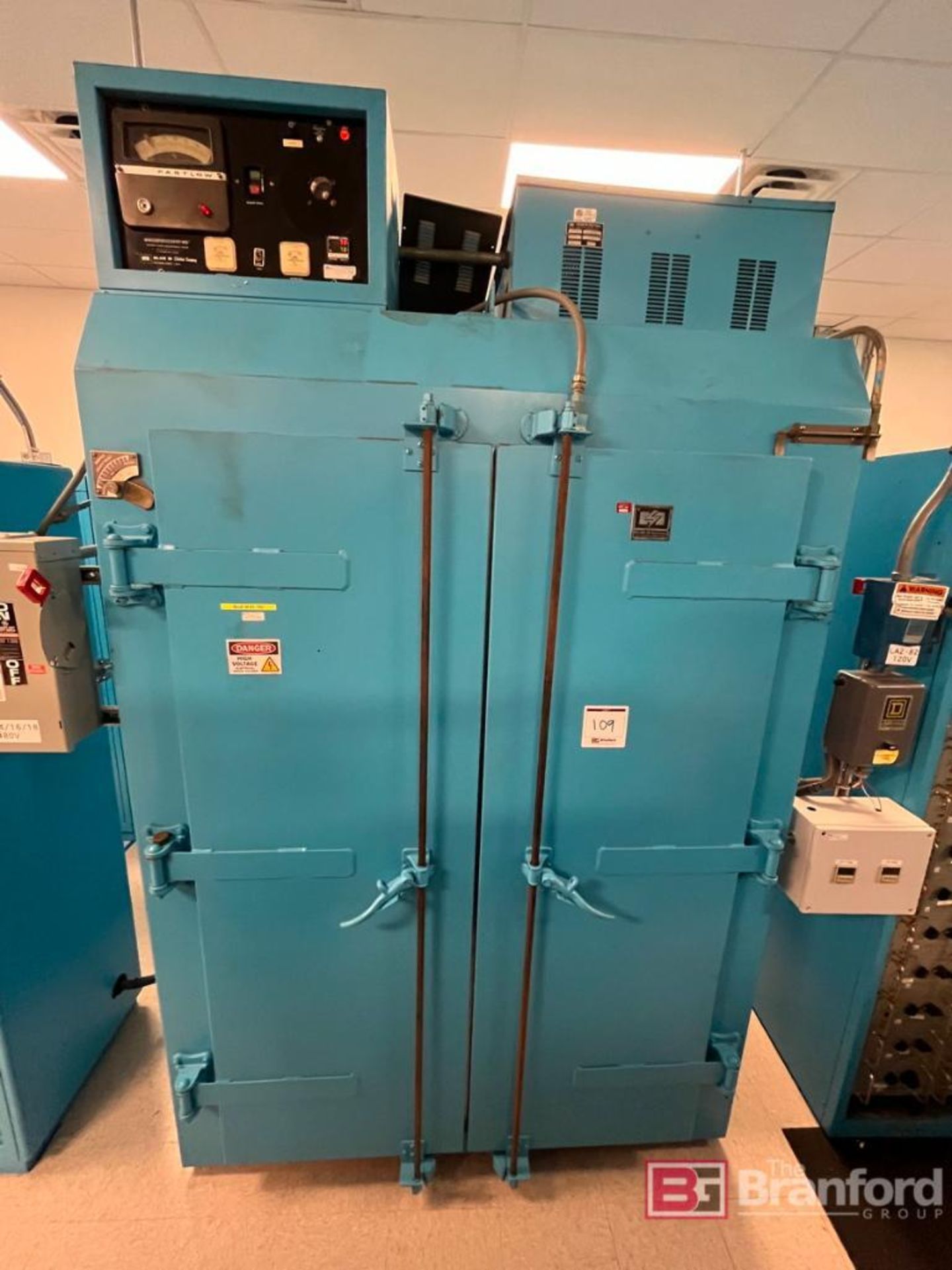 Environmental Chamber Racks Blue M Environmental Chamber; Model:POM-964GXX; S/N PB-1713. (2) DC ...